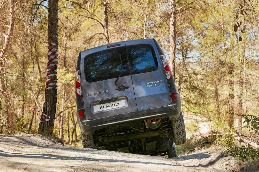  Renault Kangoo Express Maxi X-Track 2016 года  (фото 2 из 11)